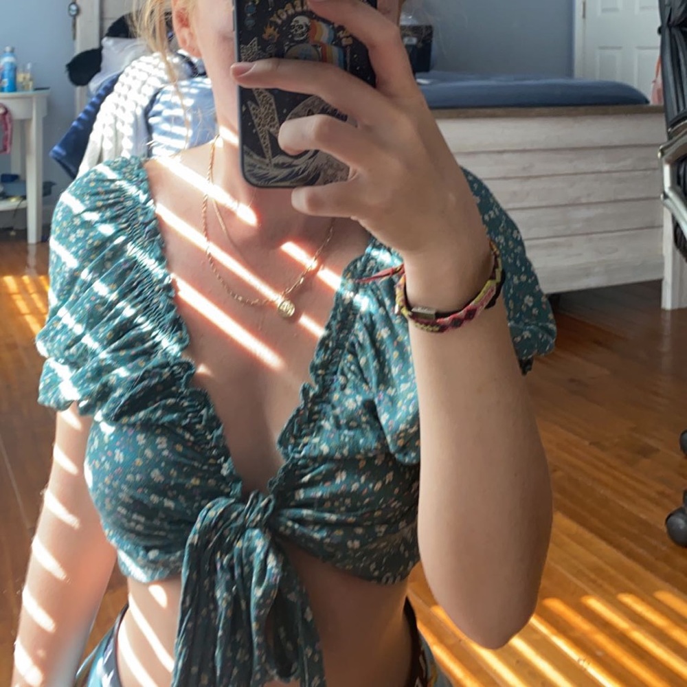 nwot tie crop top